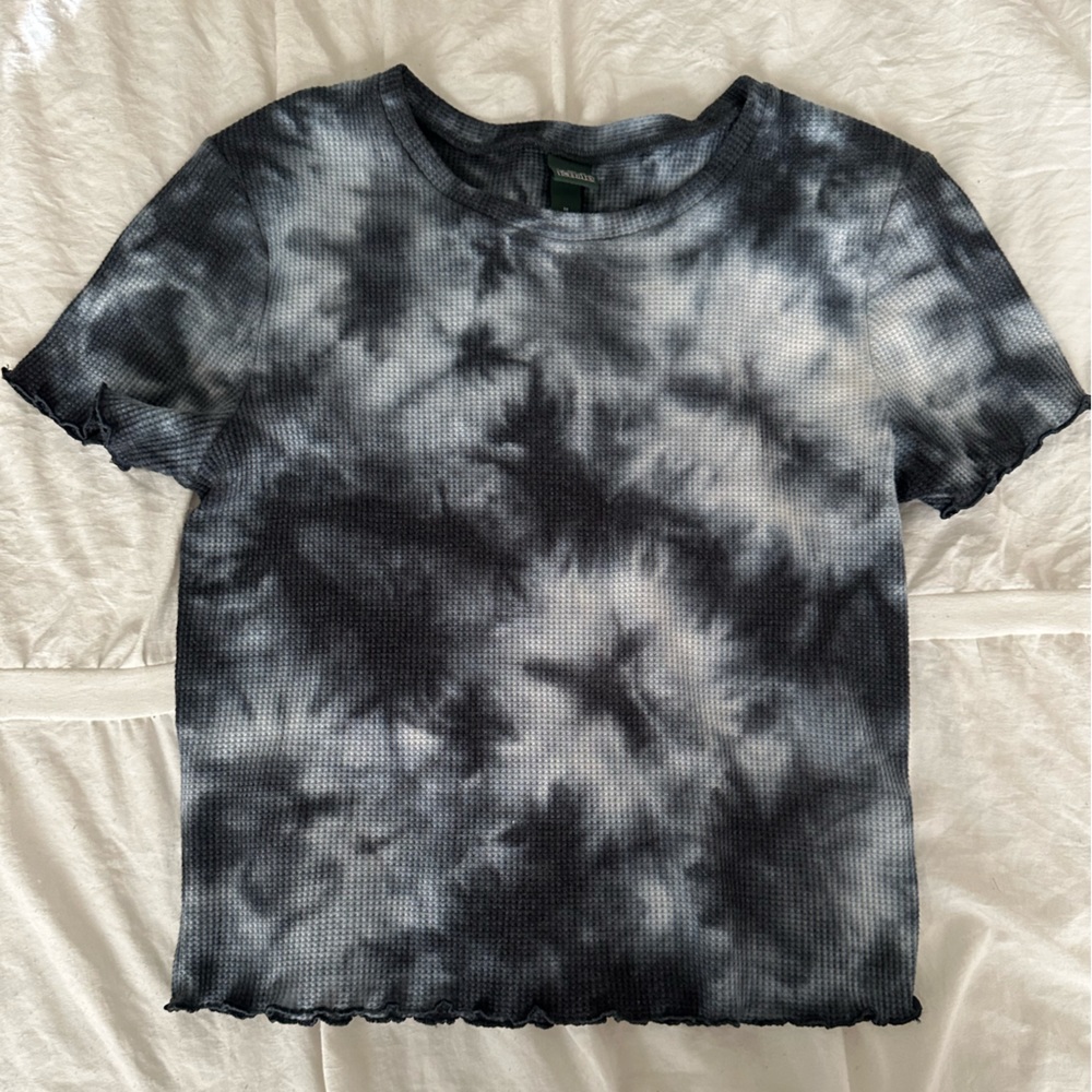 Black tie dye short sleeve top